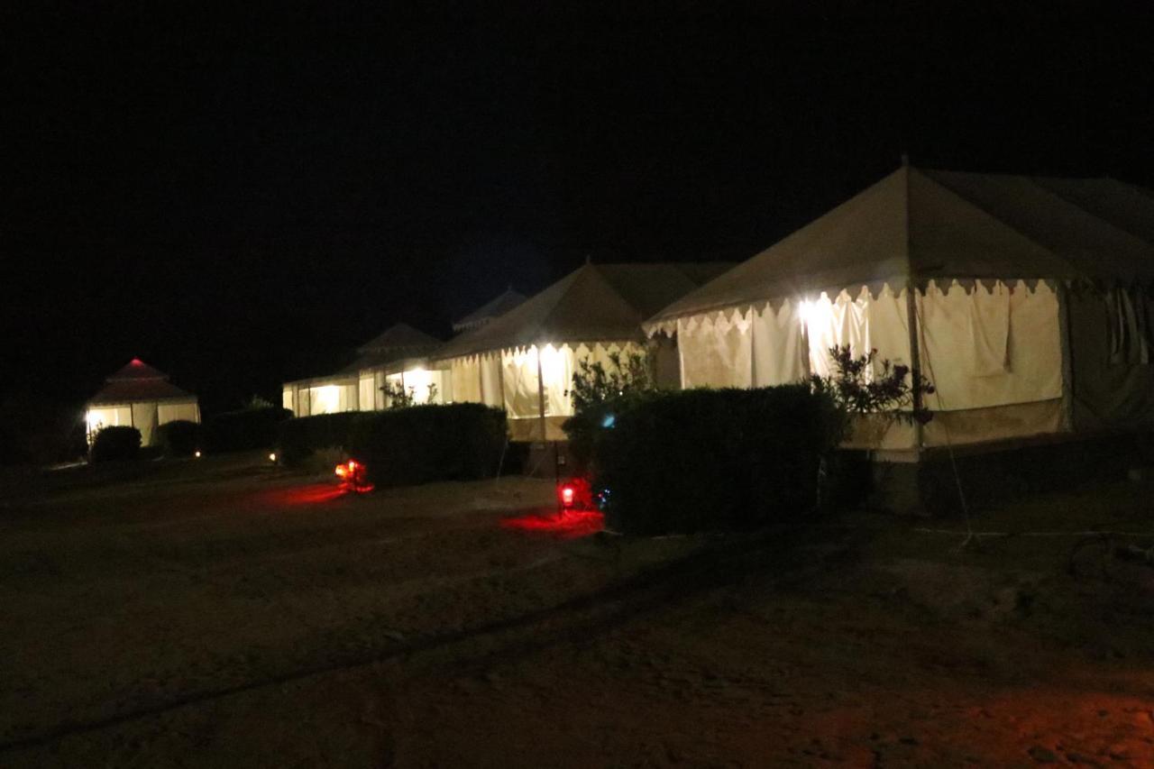 Sunny Desert Camp Kūri Eksteriør billede