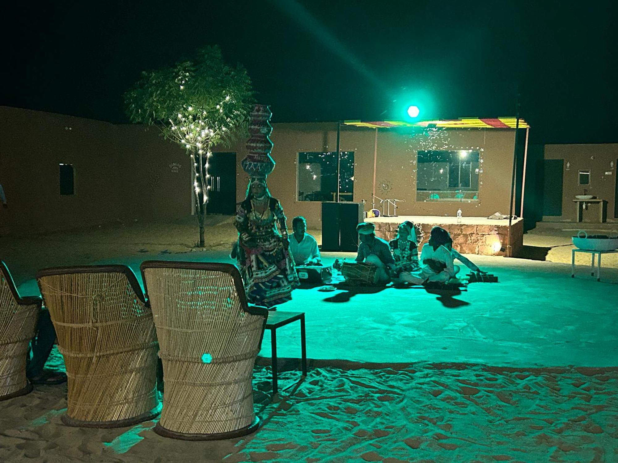 Sunny Desert Camp Kūri Eksteriør billede